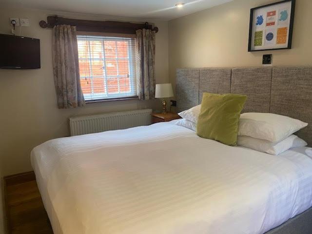 Sebastians Otel Oswestry Dış mekan fotoğraf