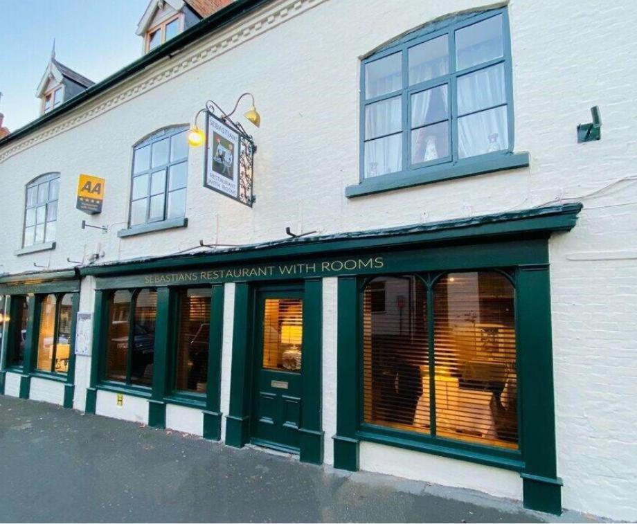 Sebastians Otel Oswestry Dış mekan fotoğraf
